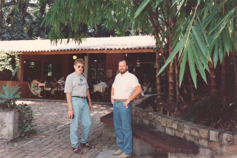 А.О.Иванов и А.К.Асперти в ун-те Сан Пауло, Бразилия, 1994 г.